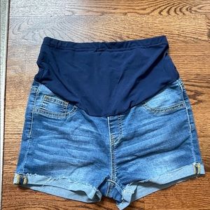 Maternity Jean shorts size medium